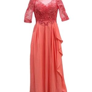A-Line/Princess Sheer Neck Half Sleeves Long Evening Dresses With Appliqués 4